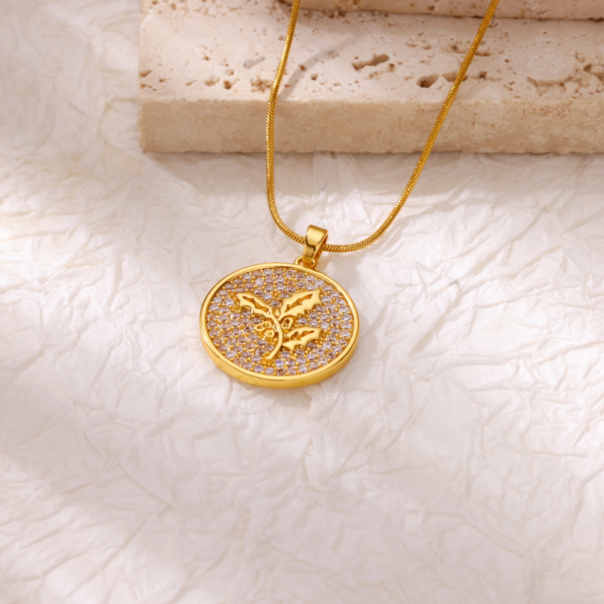 قلادات زهور الزركون للنساء، قل - مراجعة Birth Flower Necklace وسعره